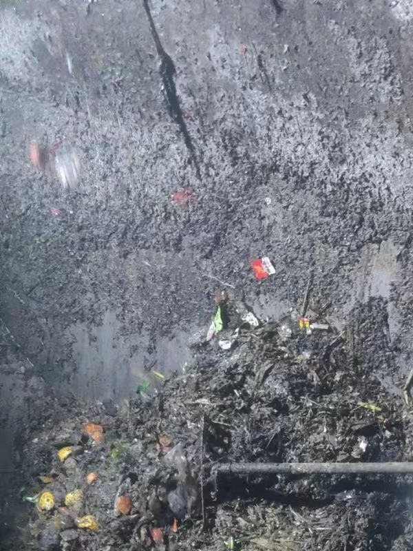 桑日污水池清理